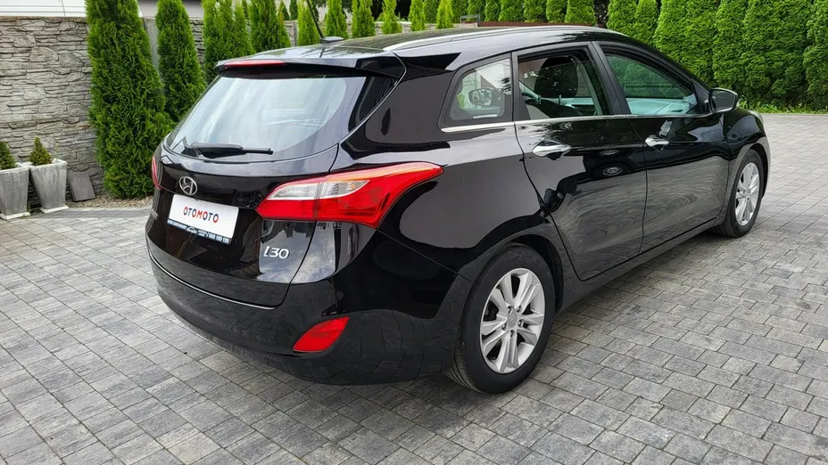 HYUNDAI i30 -