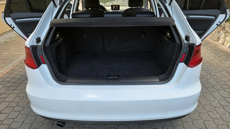 AUDI A3 Sportback -