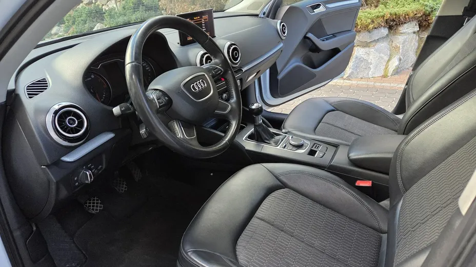 AUDI A3 Sportback -