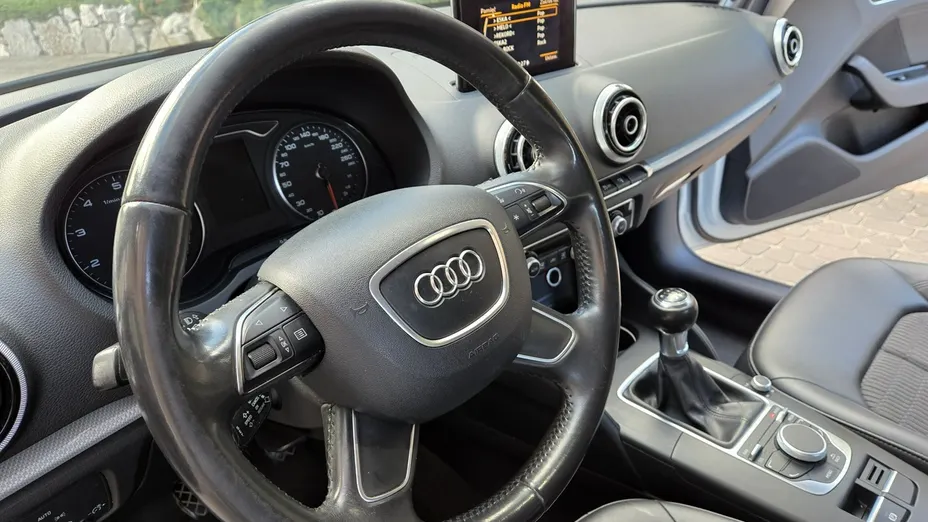 AUDI A3 Sportback -