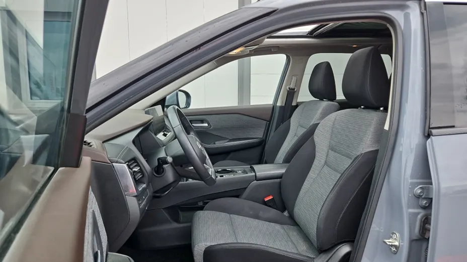 NISSAN X-Trail -