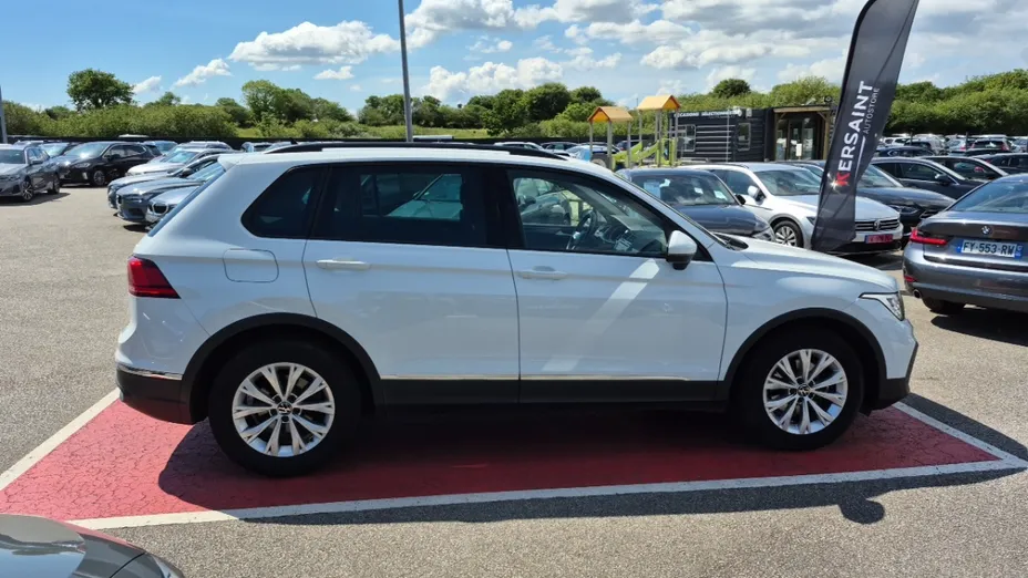 Volkswagen Tiguan -