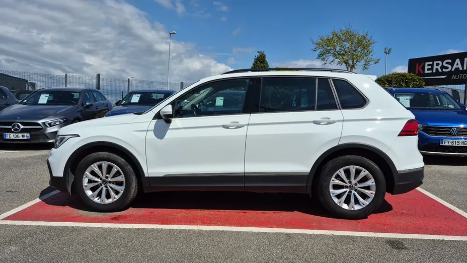 Volkswagen Tiguan -