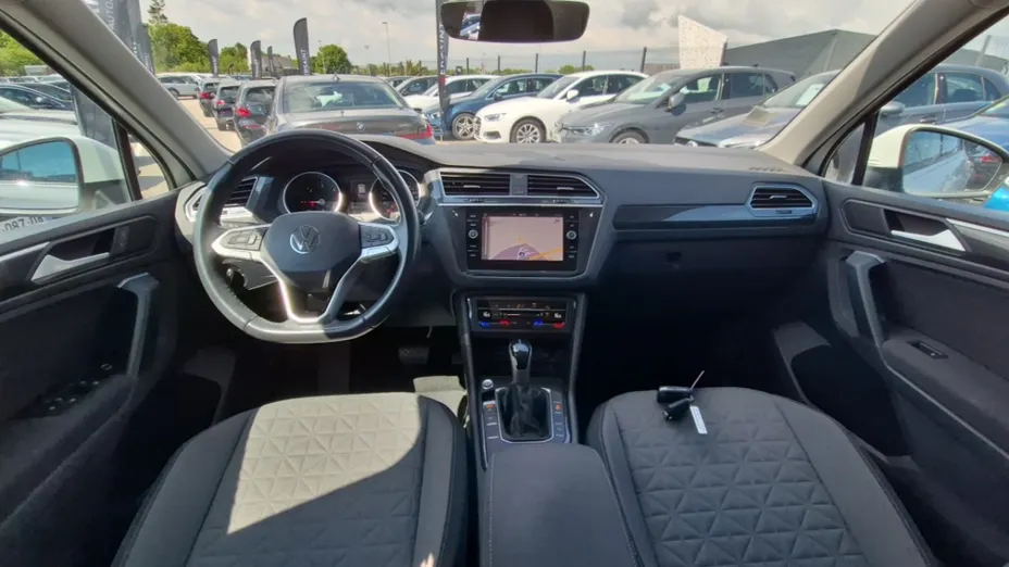 Volkswagen Tiguan -