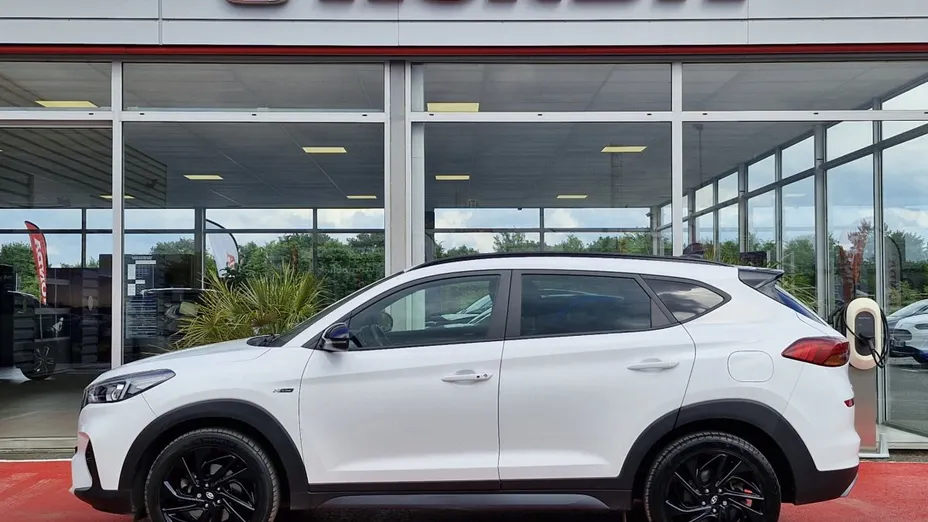 HYUNDAI Tucson -