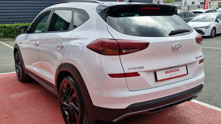 HYUNDAI Tucson -