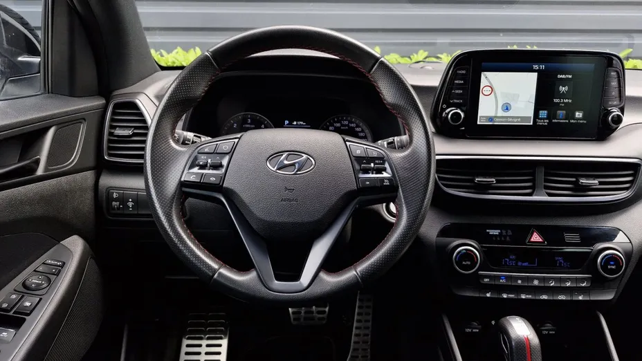 HYUNDAI Tucson -