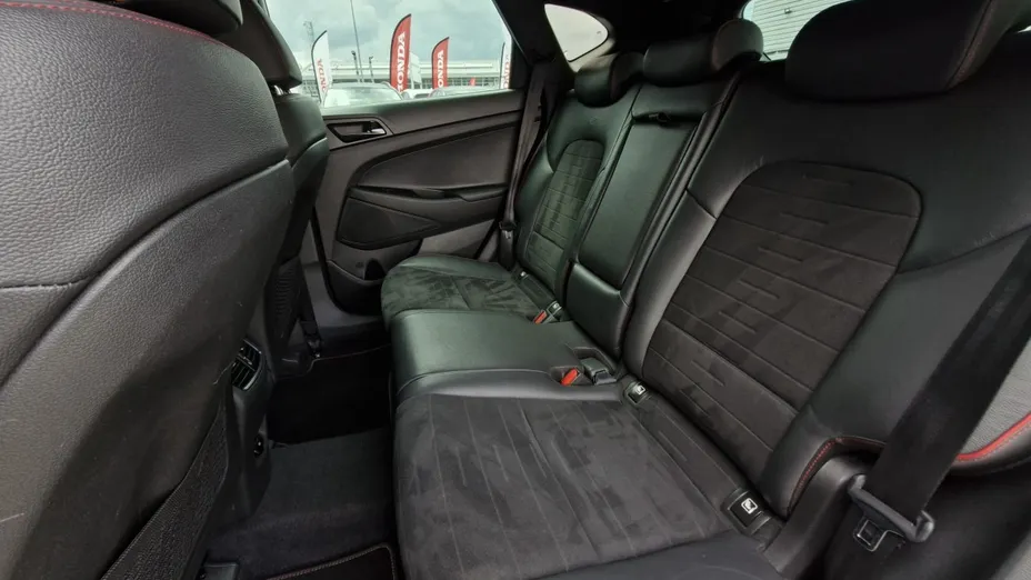 HYUNDAI Tucson -