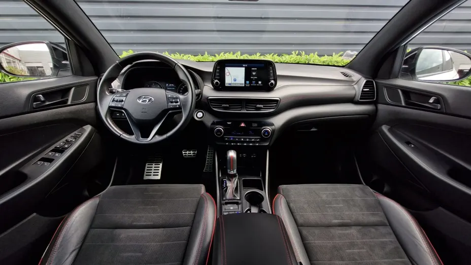 HYUNDAI Tucson -