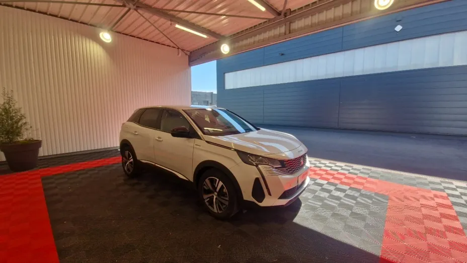PEUGEOT 3008 -