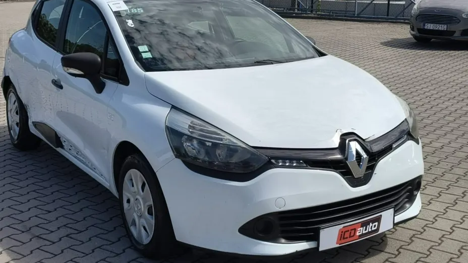 RENAULT Clio -