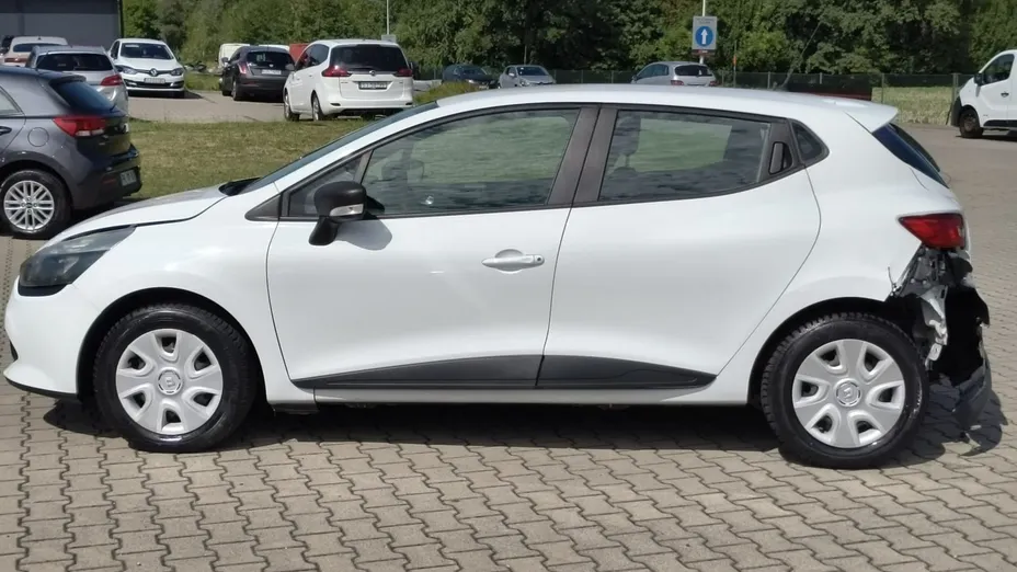 RENAULT Clio -