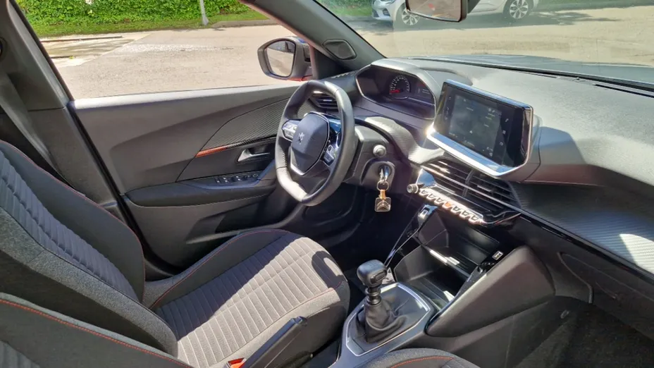 PEUGEOT 2008 -
