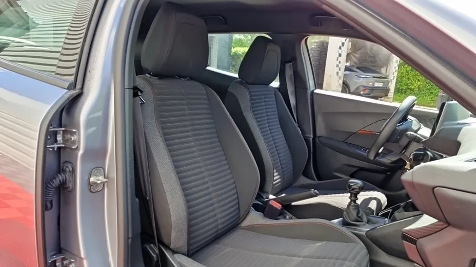 PEUGEOT 2008 -