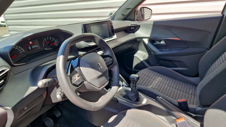 PEUGEOT 2008 -