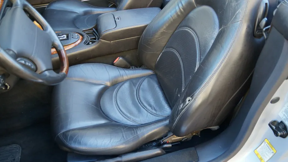 JAGUAR XK8 -