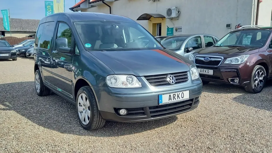 VOLKSWAGEN Caddy -