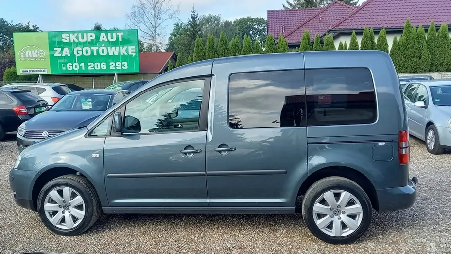 VOLKSWAGEN Caddy -