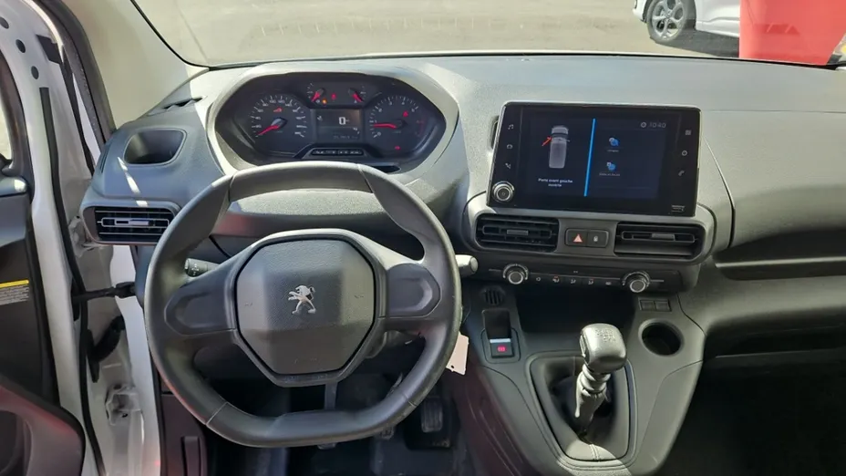 PEUGEOT Partner -