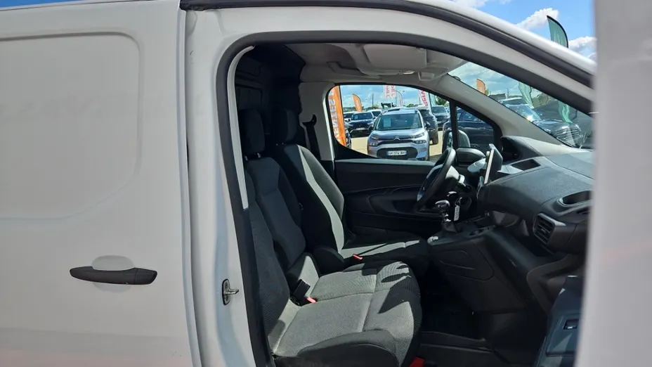 PEUGEOT Partner -