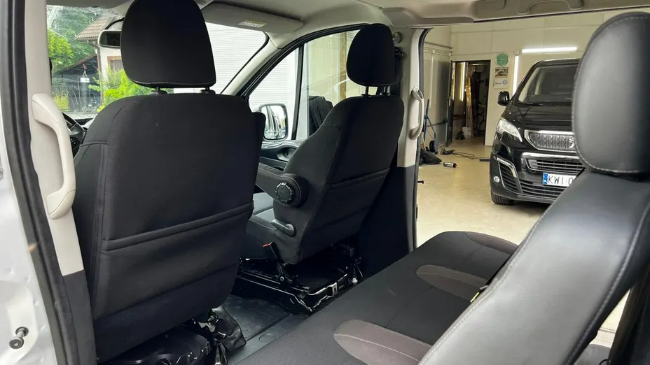 OPEL Vivaro -