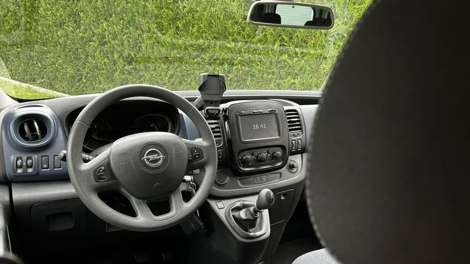 OPEL Vivaro -