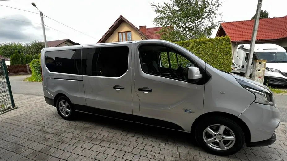 OPEL Vivaro -