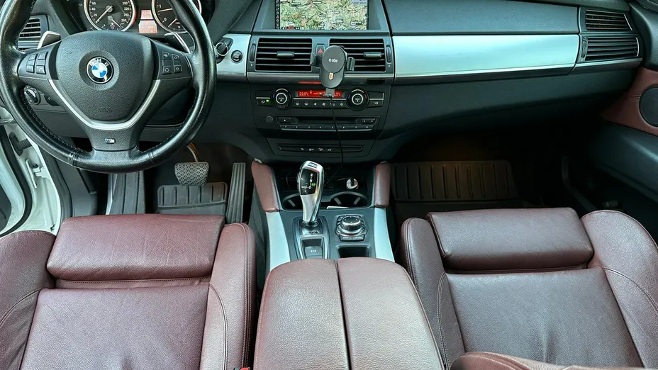 BMW X6 -