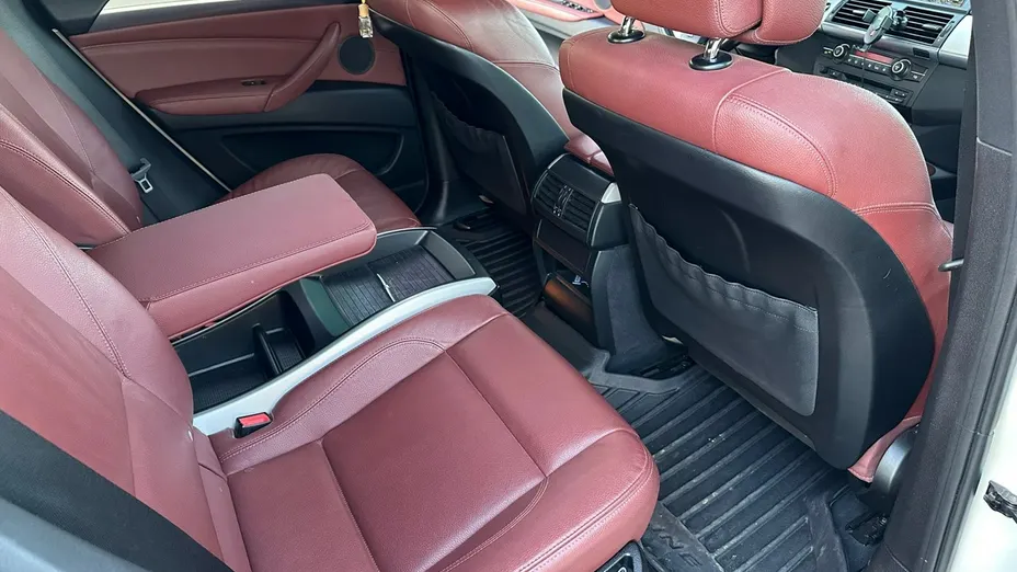 BMW X6 -