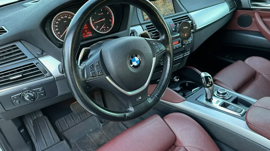 BMW X6 -