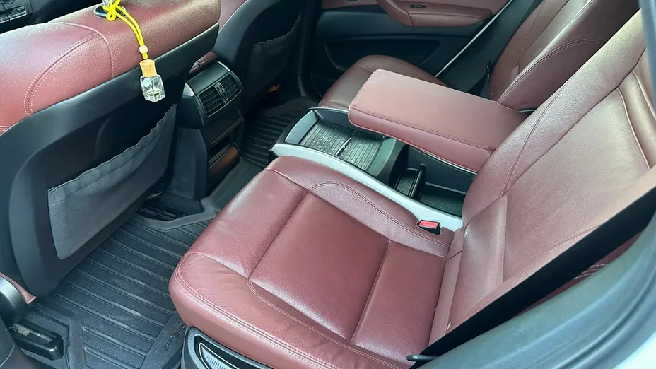 BMW X6 -