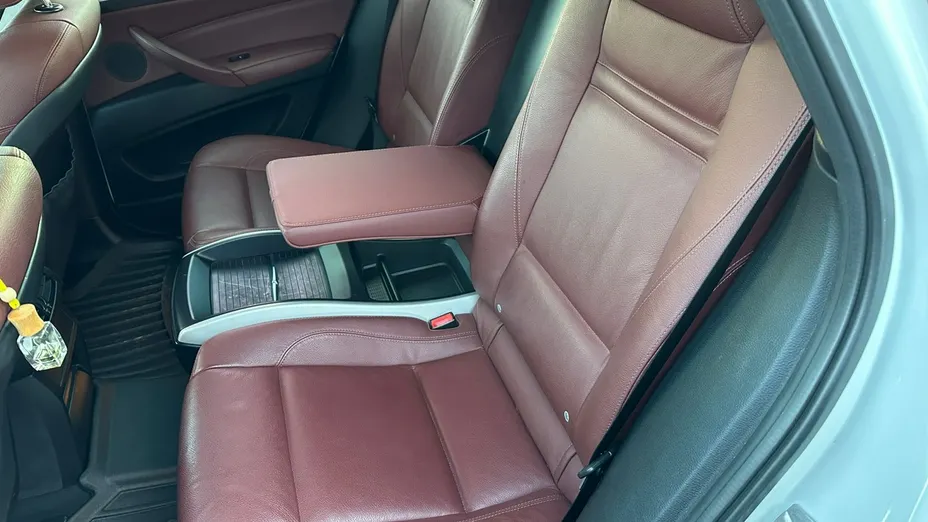 BMW X6 -
