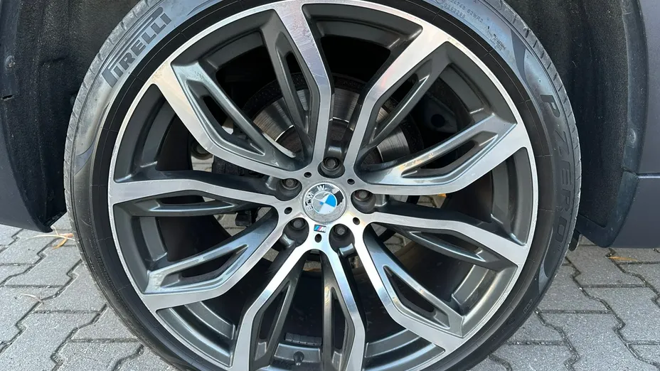 BMW X6 -