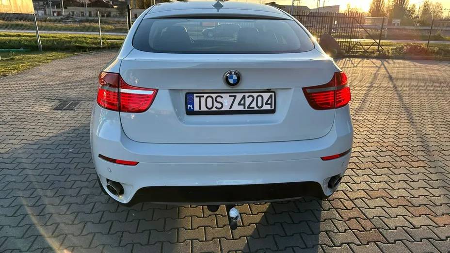 BMW X6 -