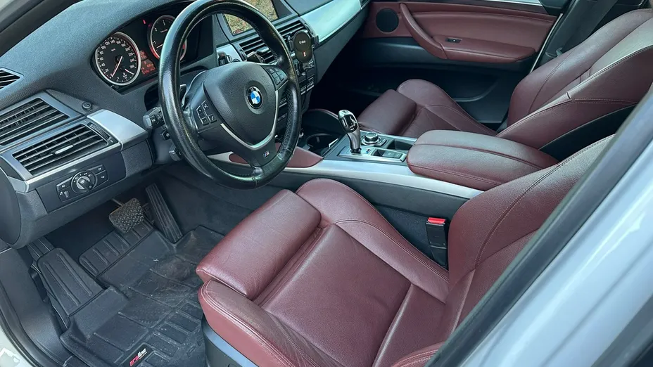 BMW X6 -
