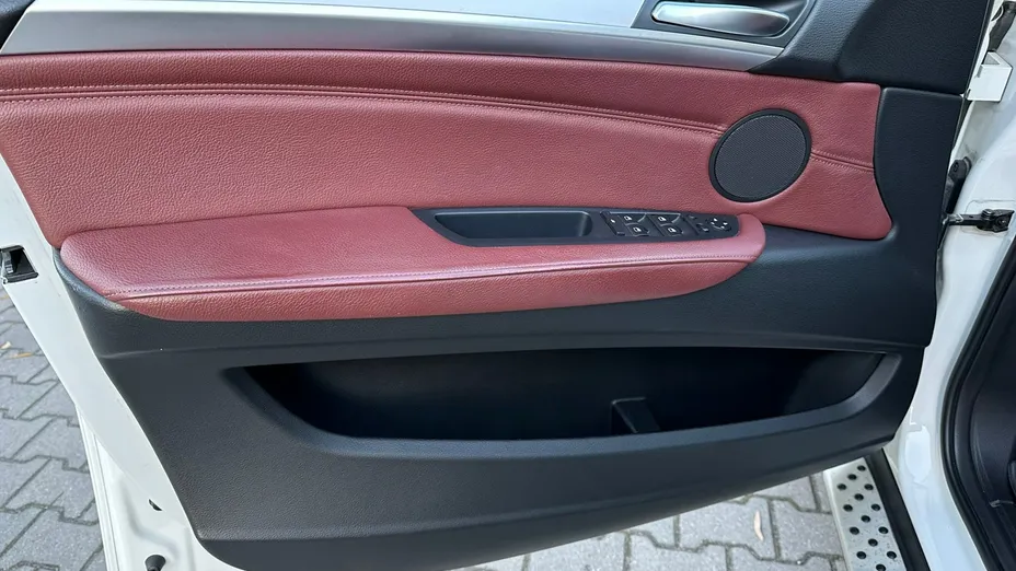 BMW X6 -