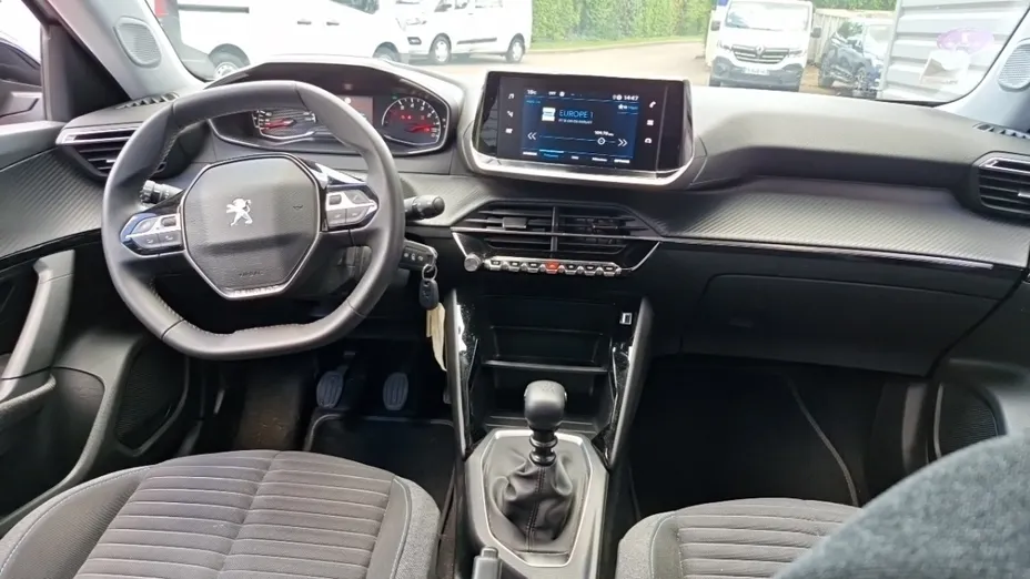 PEUGEOT 2008 -