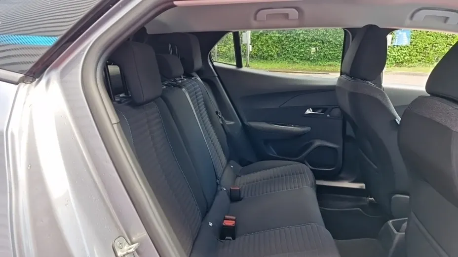 PEUGEOT 2008 -