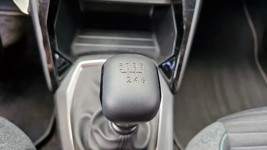 PEUGEOT 2008 -