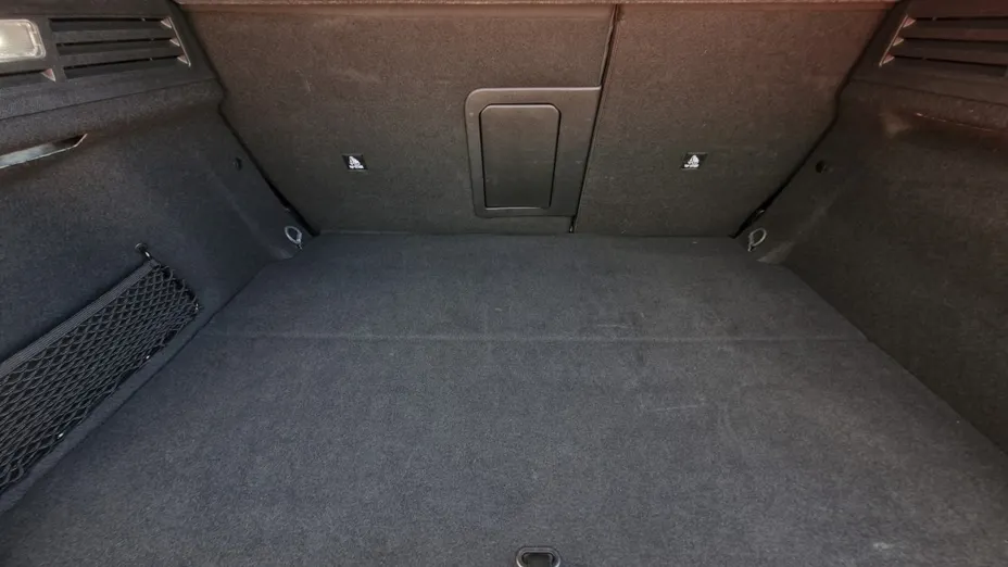 PEUGEOT 308 -