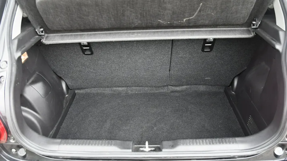 SUZUKI Swift -