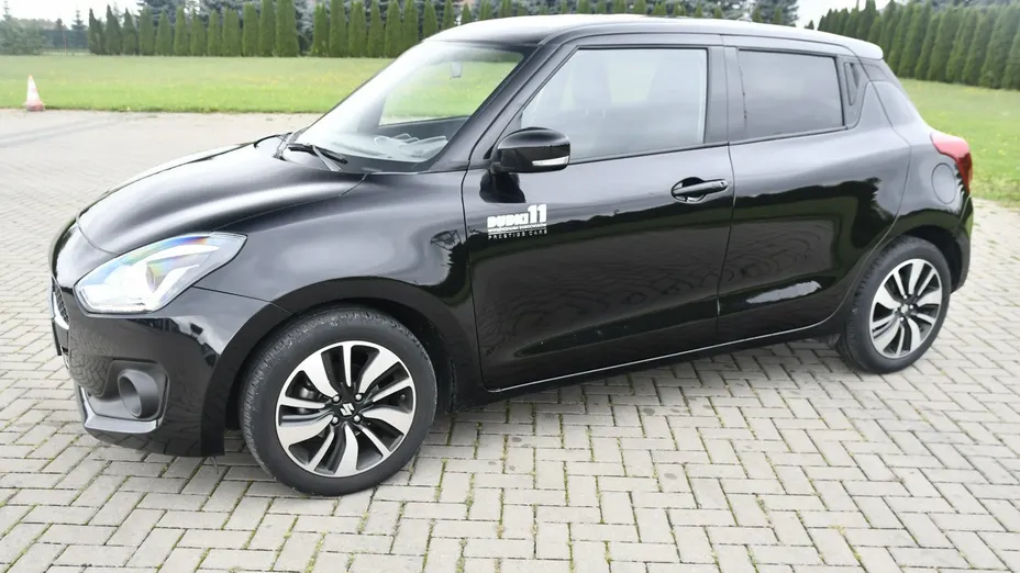 SUZUKI Swift -