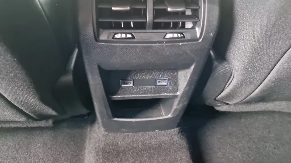 PEUGEOT 308 -
