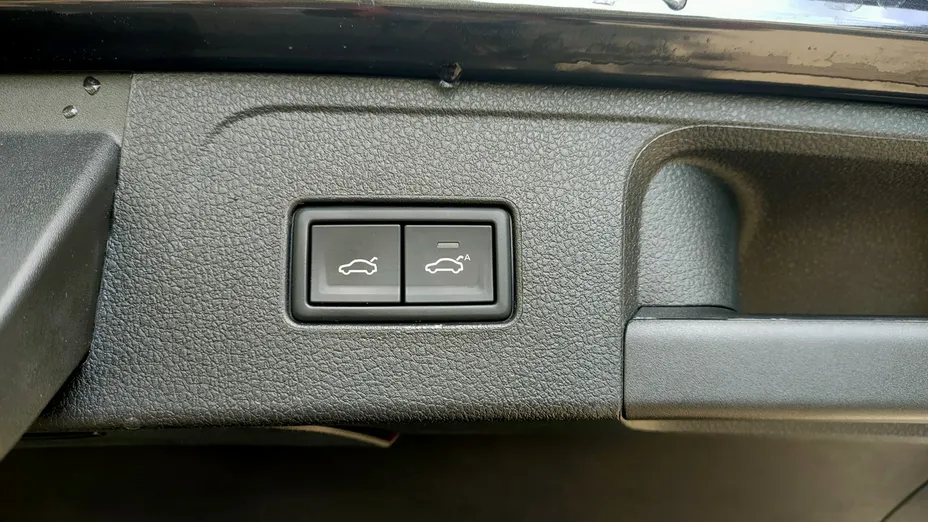 VOLKSWAGEN Passat -