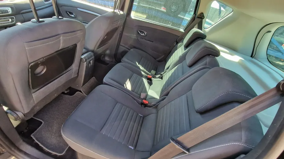 RENAULT Scenic -