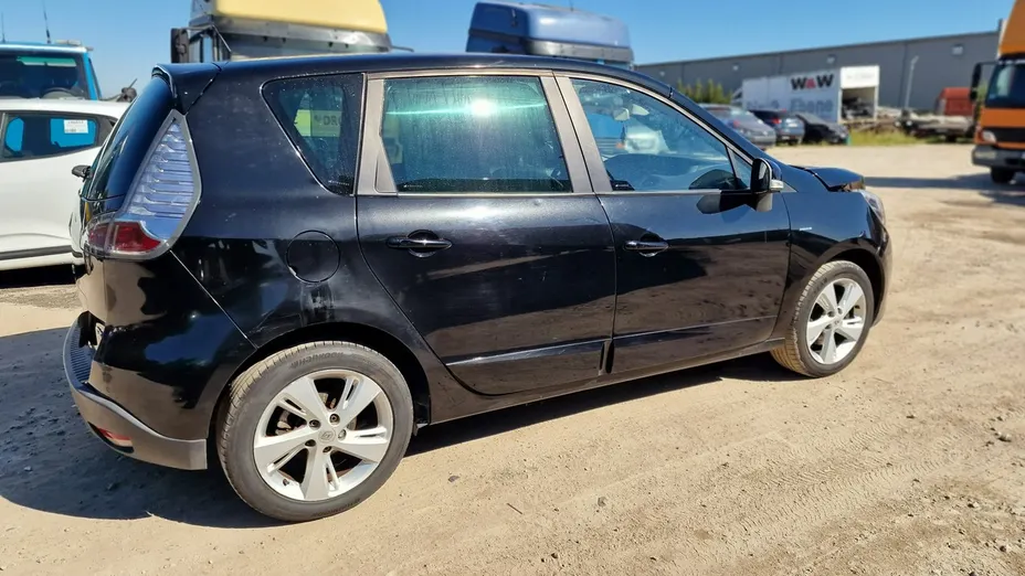 RENAULT Scenic -