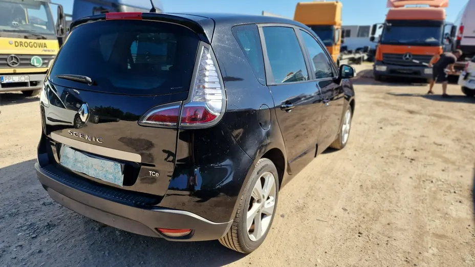 RENAULT Scenic -