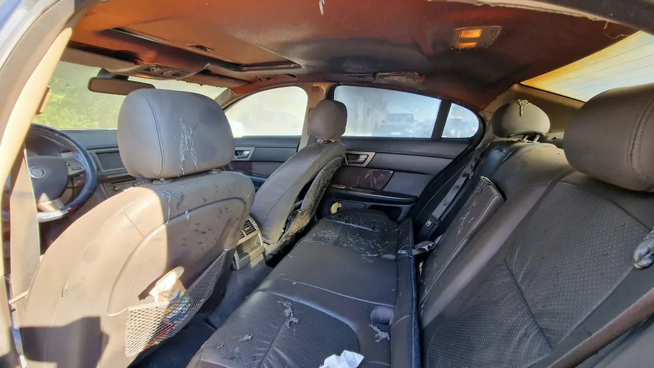 JAGUAR XF -
