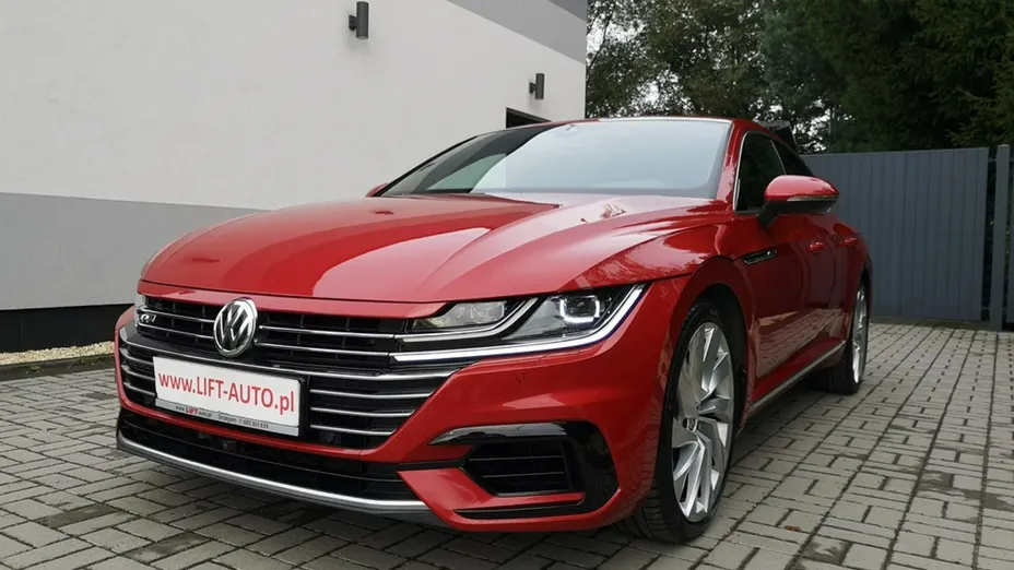 VOLKSWAGEN Arteon -