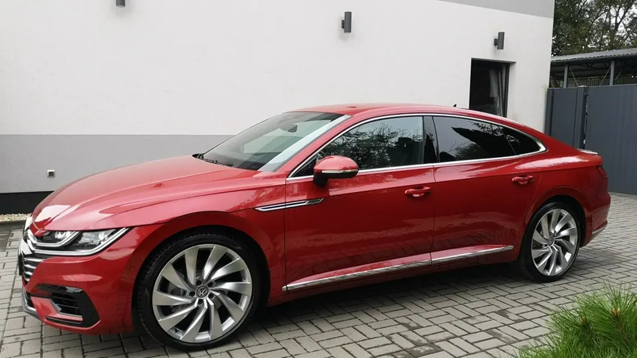 VOLKSWAGEN Arteon -